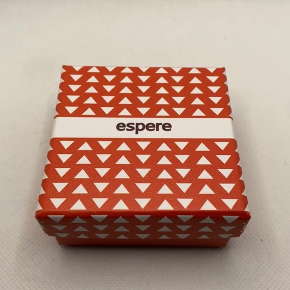 Beautiful Hoop Earrings - Picture 3 of 4